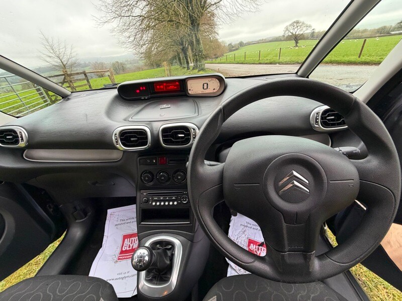 Used Citroen C3 Picasso 2010 for sale - 77494436: Photo 11