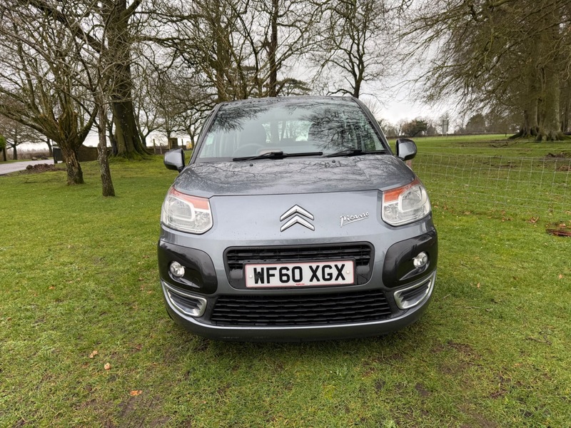 Used Citroen C3 Picasso 2010 for sale - 77494436: Photo 2