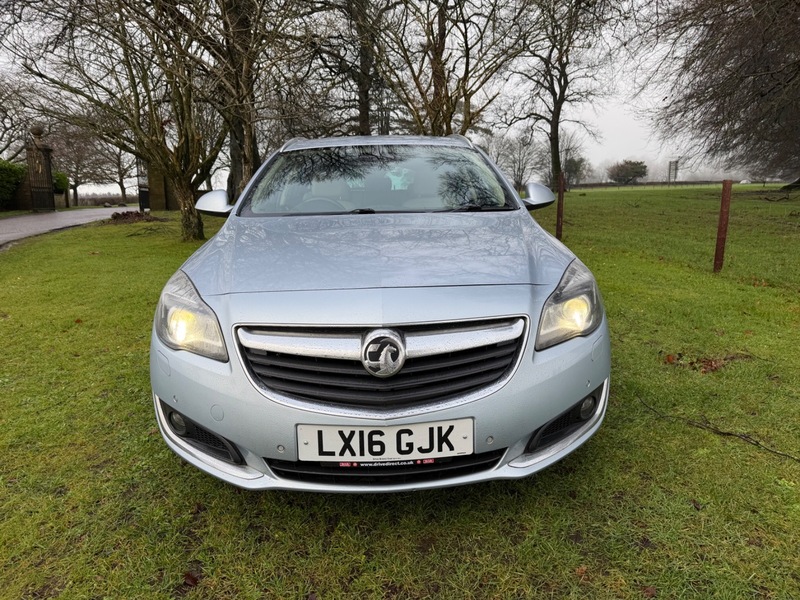 Used Vauxhall Insignia 2016 for sale - 77038652: Photo 2