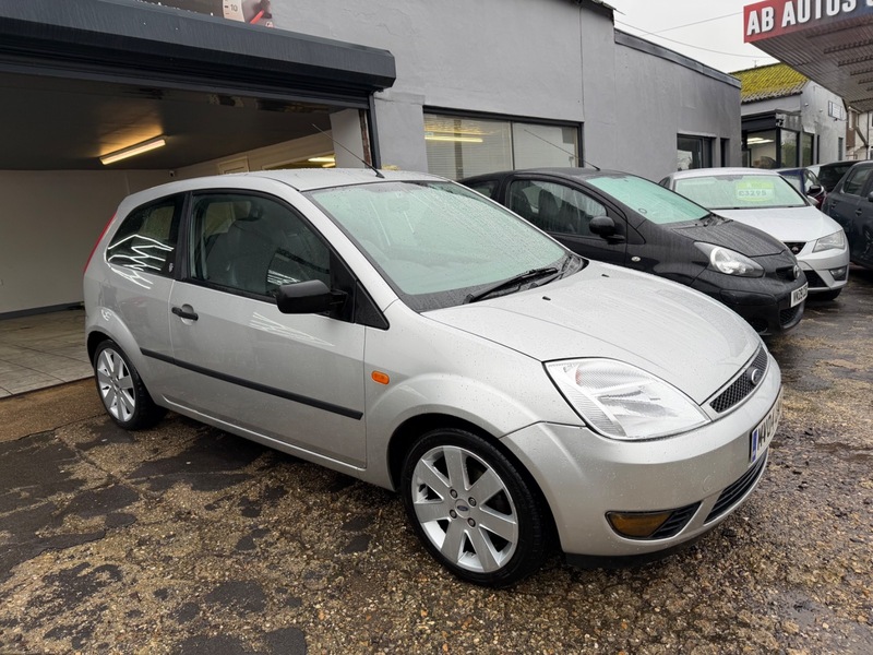 Used Ford Fiesta 2004 for sale - 77521760: Photo 3