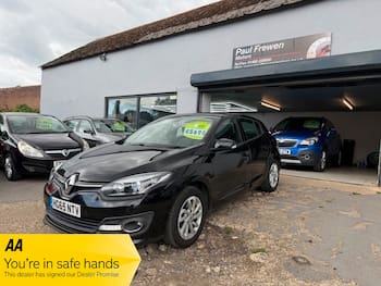 Used Renault Megane 2016 for sale - 79696186: Photo