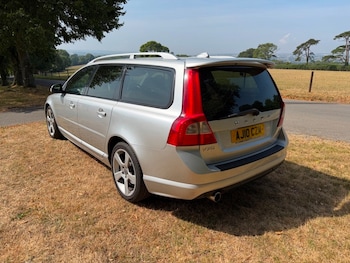 Used Volvo V70 2010 for sale - 79301413: Photo
