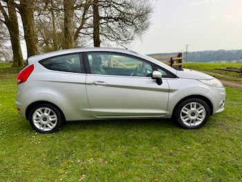 Used Ford Fiesta 2009 for sale - 77781231: Photo