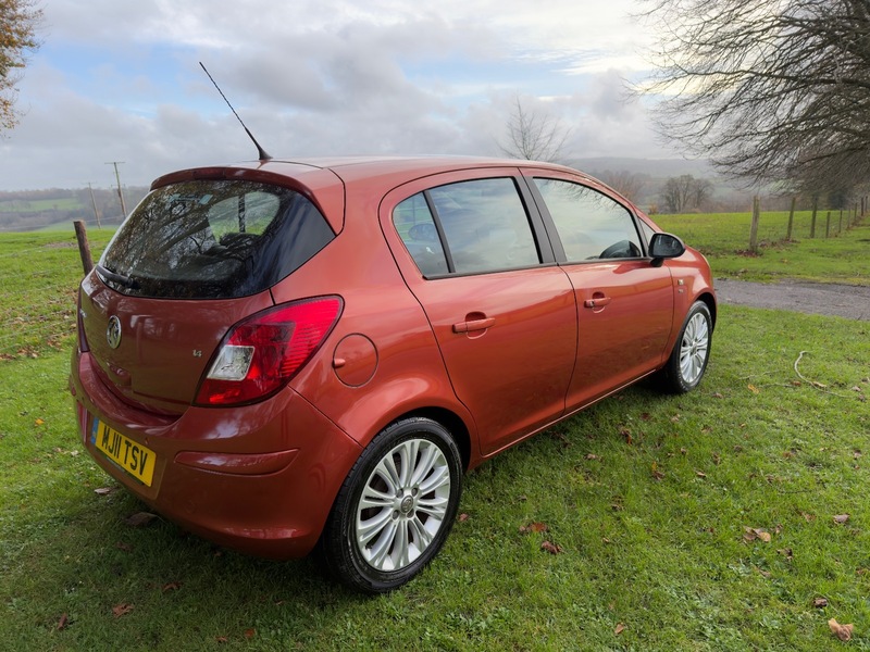 Used Vauxhall Corsa 2011 for sale - 76547427: Photo 5