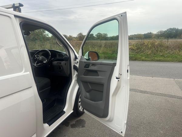 Used Volkswagen Transporter 2020 for sale - 76315240: Photo 58