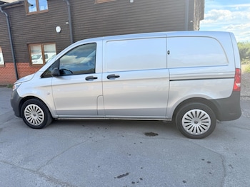 Used Mercedes-Benz Vito 2022 for sale - 79075800: Photo