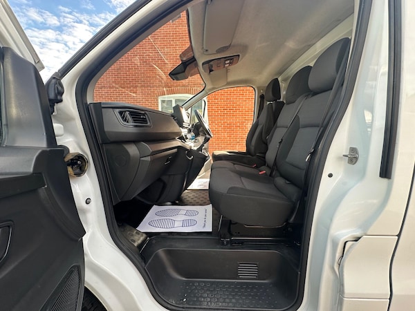 Used Renault Trafic 2022 for sale - 76189716: Photo 38