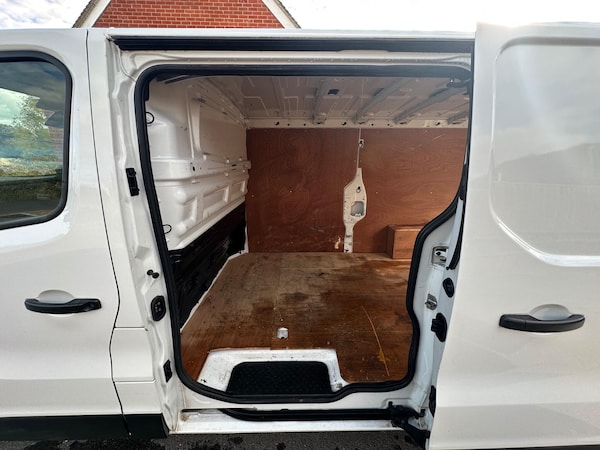 Used Renault Trafic 2022 for sale - 76189716: Photo 48