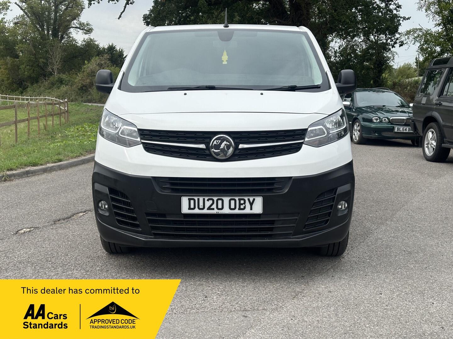 Used Vauxhall Vivaro 2020 for sale - 76647426: Photo 2