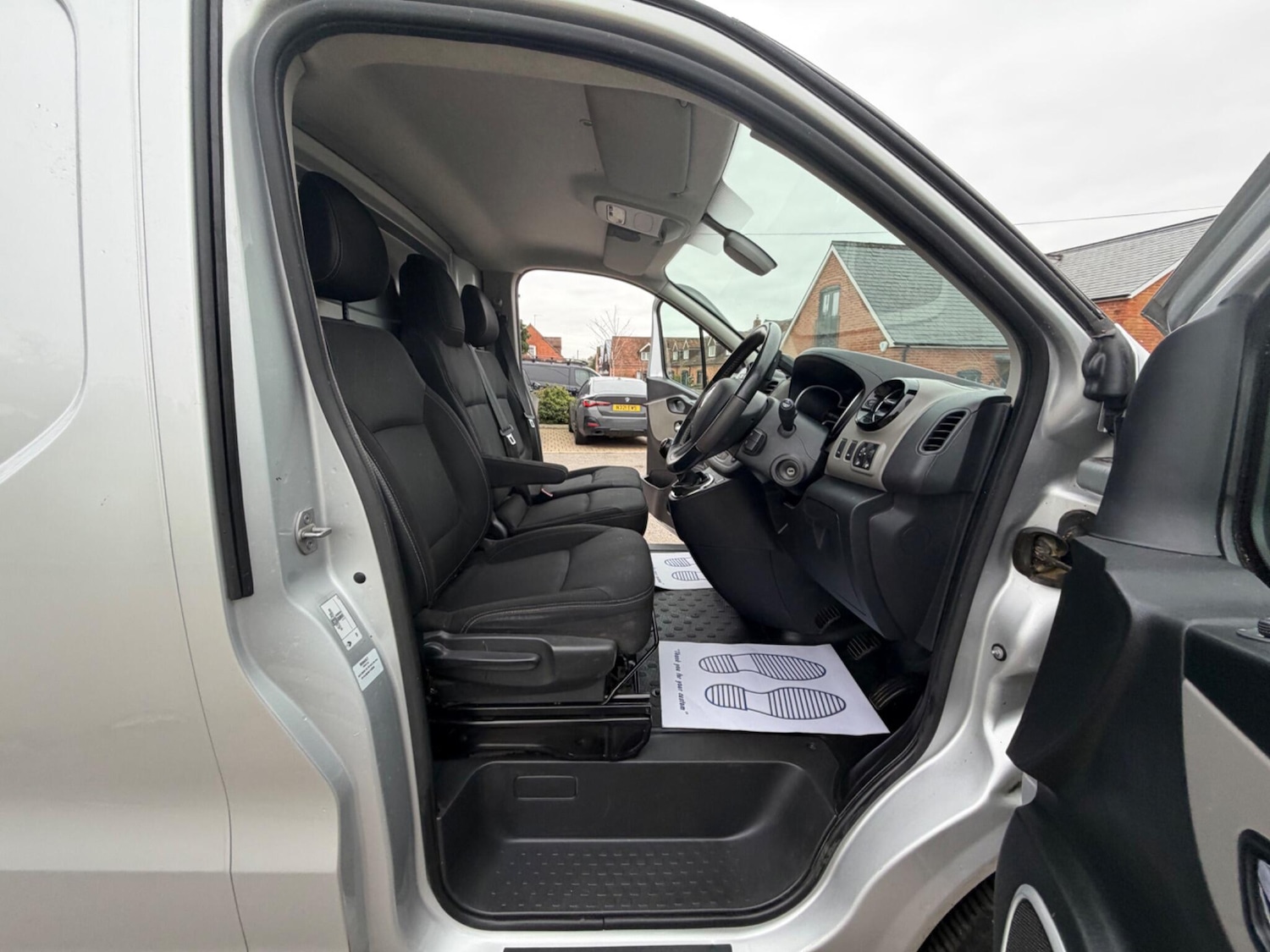 Used Renault Trafic 2018 for sale - 77587341: Photo 31