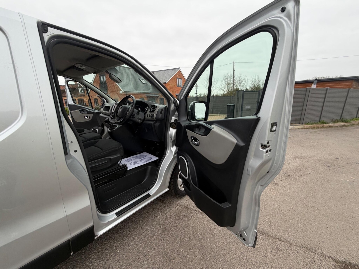 Used Renault Trafic 2018 for sale - 77587341: Photo 35