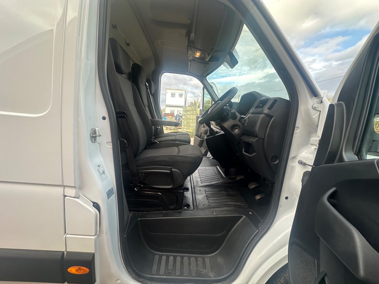 Used Renault Master 2022 for sale - 76647436: Photo 24