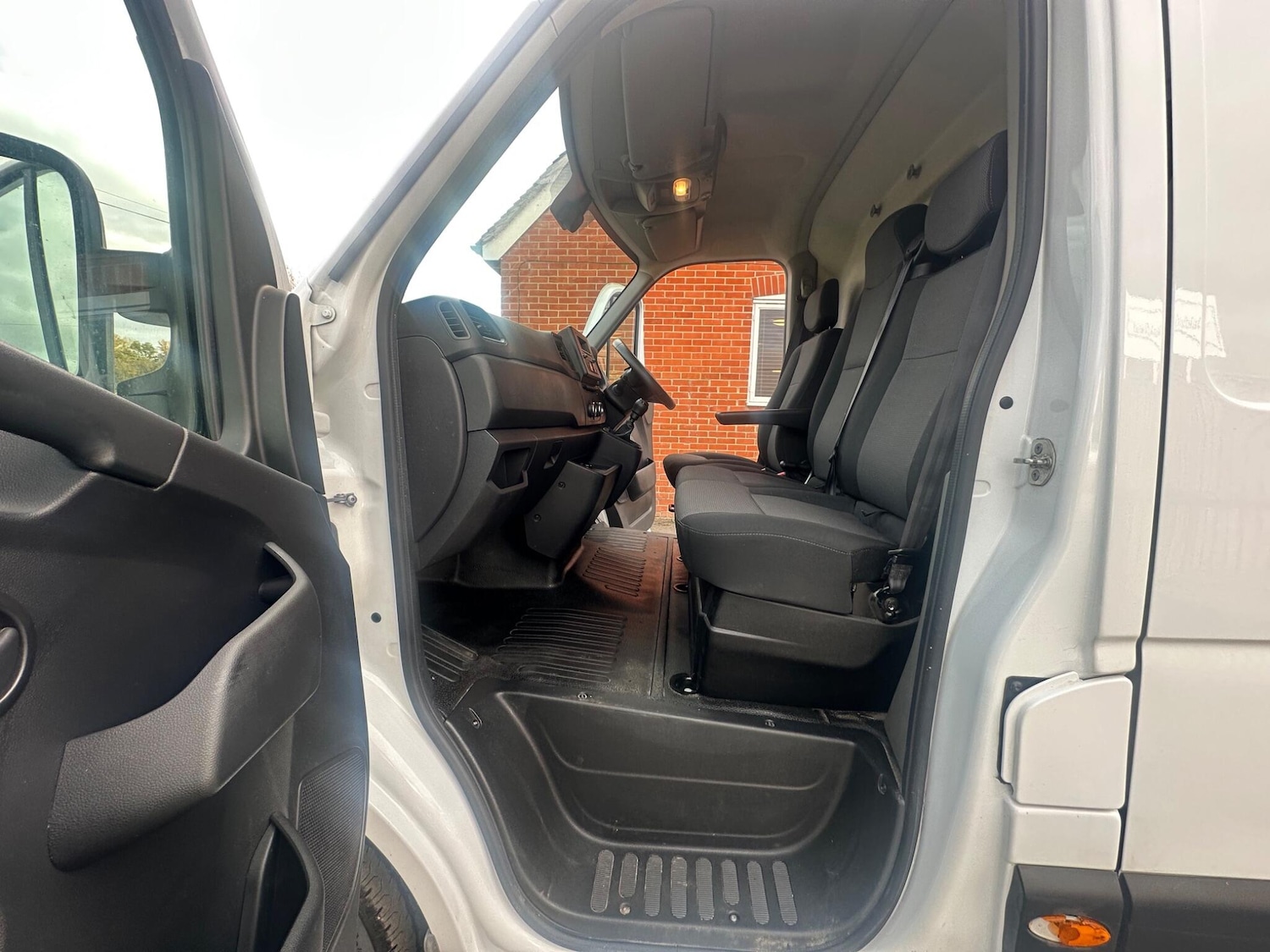 Used Renault Master 2022 for sale - 76647436: Photo 33