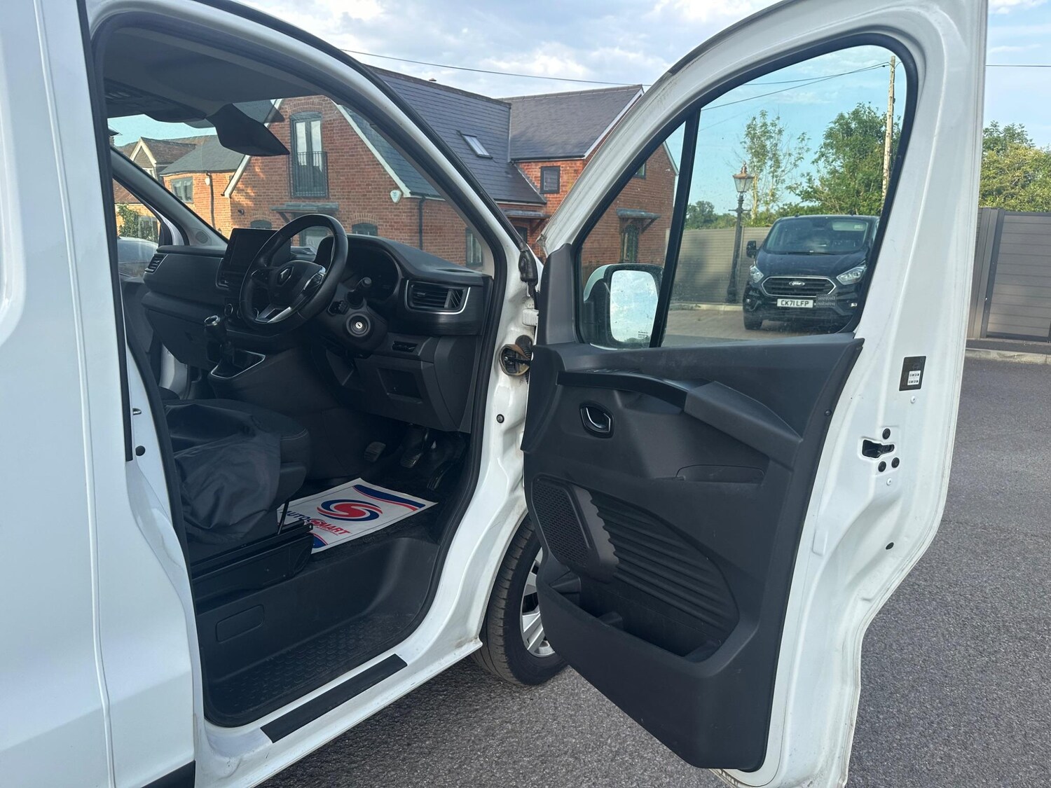 Used Renault Trafic 2022 for sale - 76647421: Photo 49