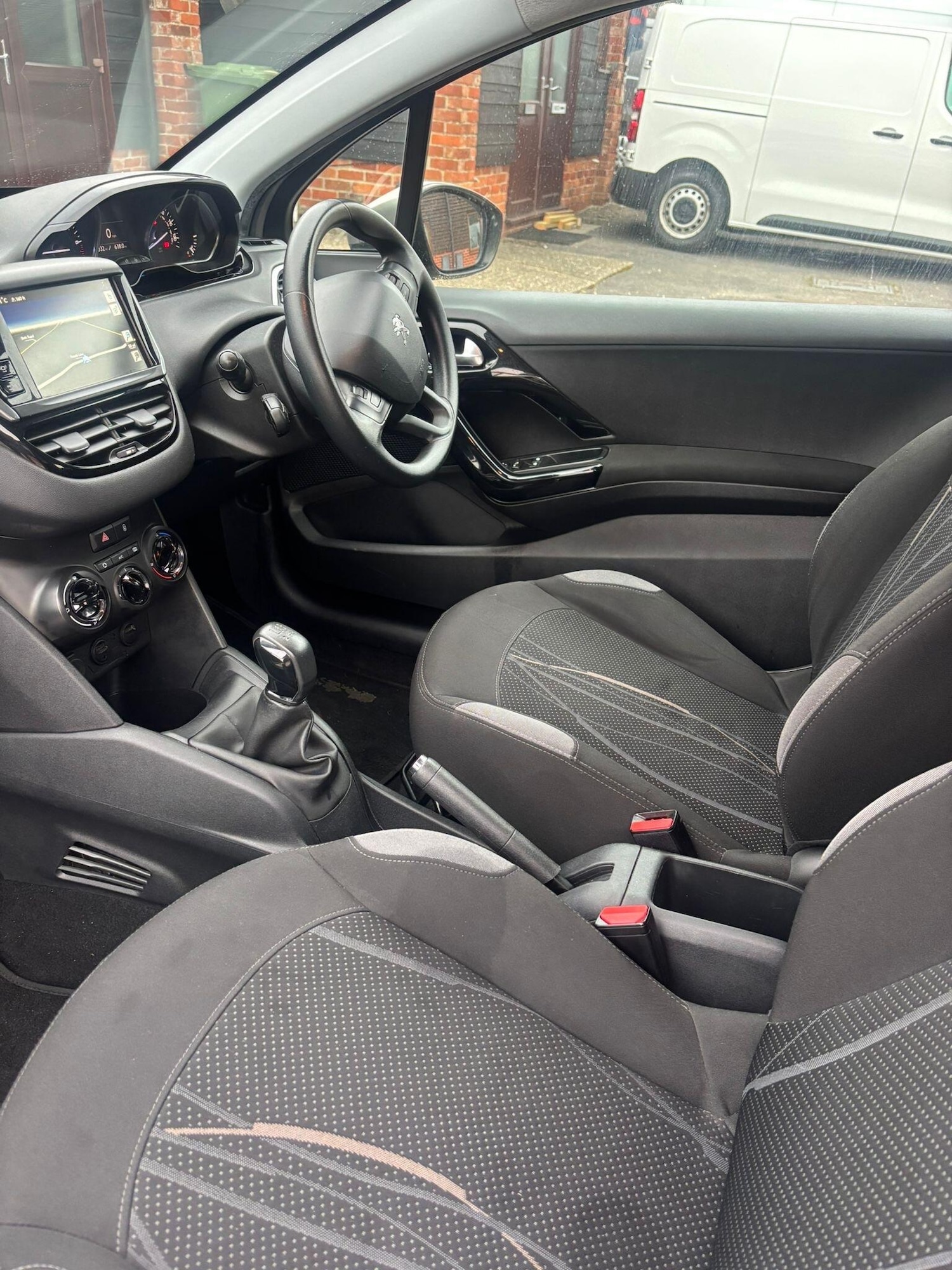 Used Peugeot 208 2012 for sale - 78034702: Photo 12