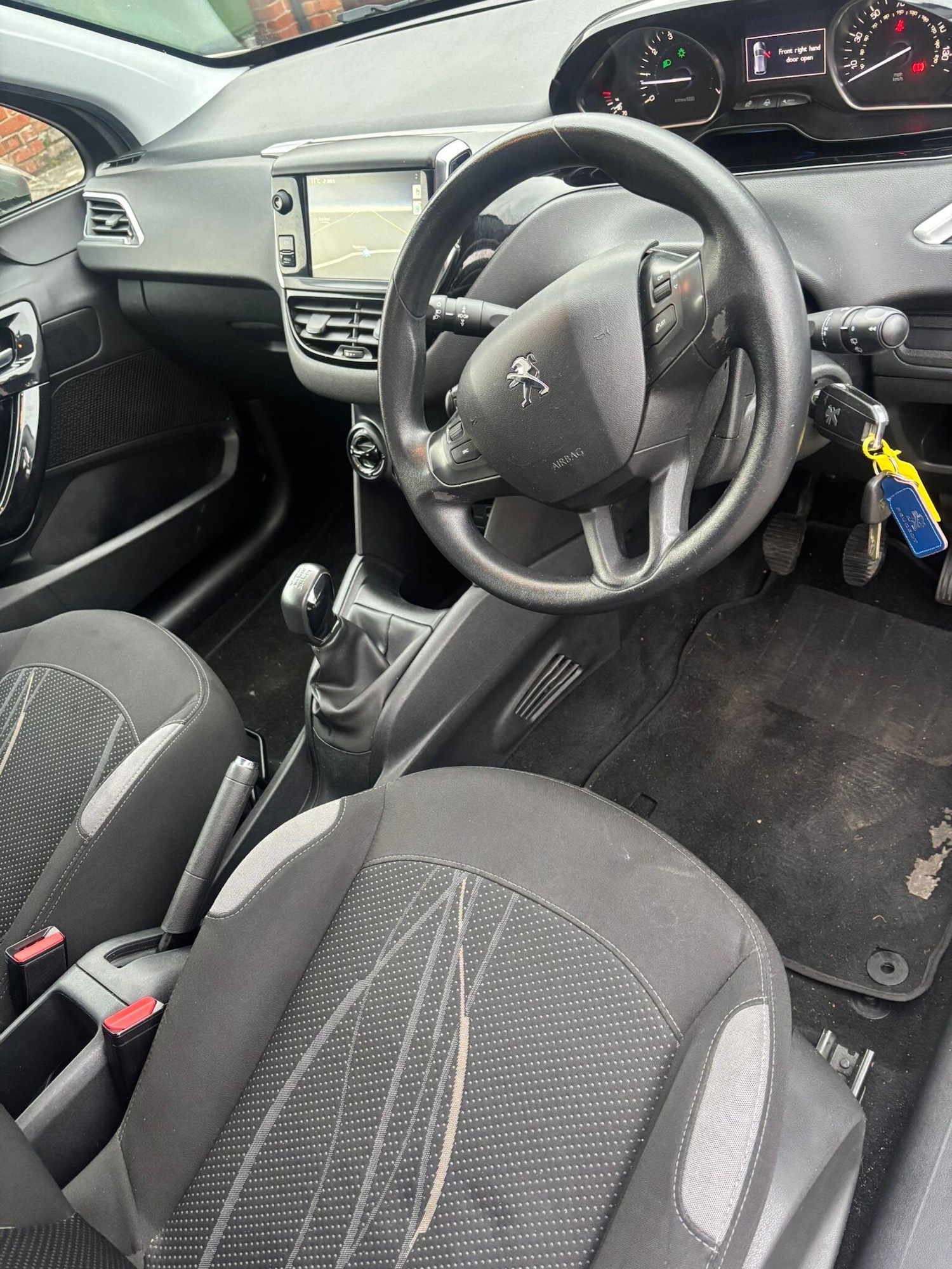 Used Peugeot 208 2012 for sale - 78034702: Photo 14