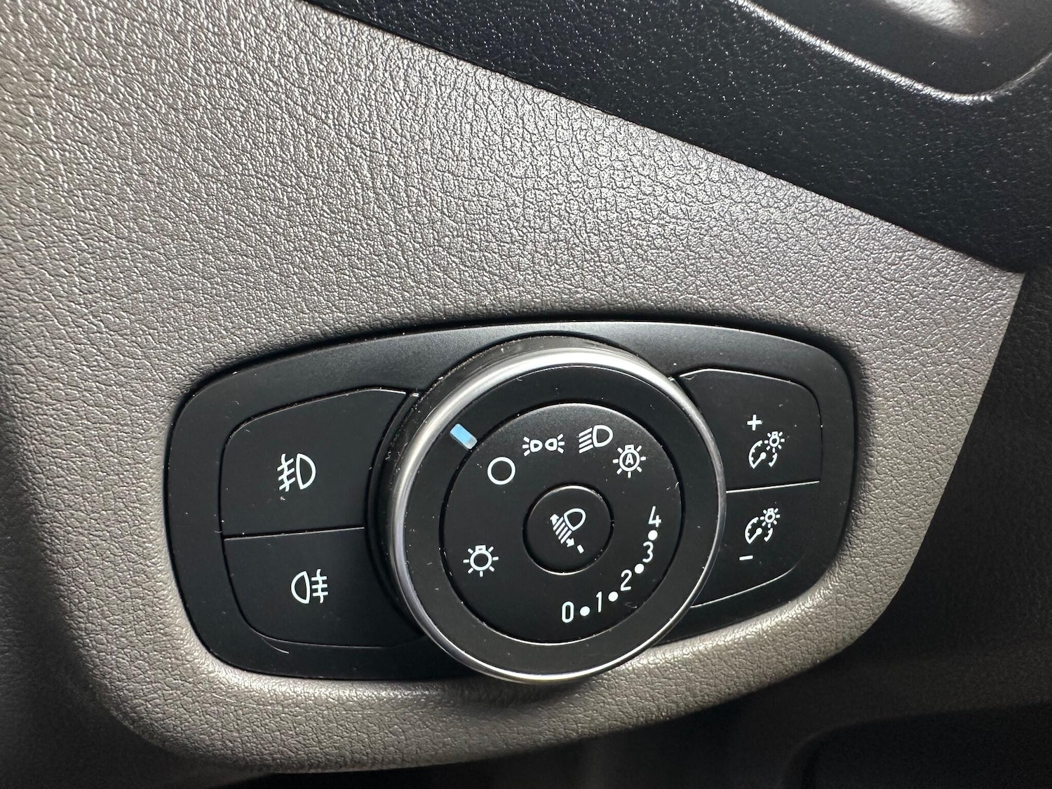 Used Ford Transit Connect 2019 for sale - 76702095: Photo 33