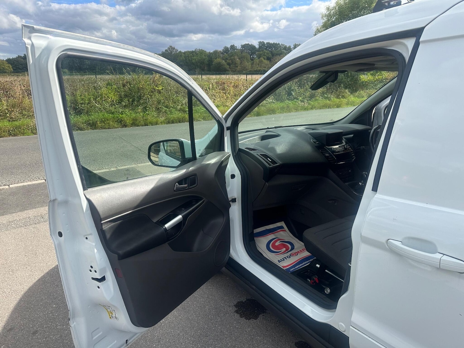 Used Ford Transit Connect 2019 for sale - 76702095: Photo 47