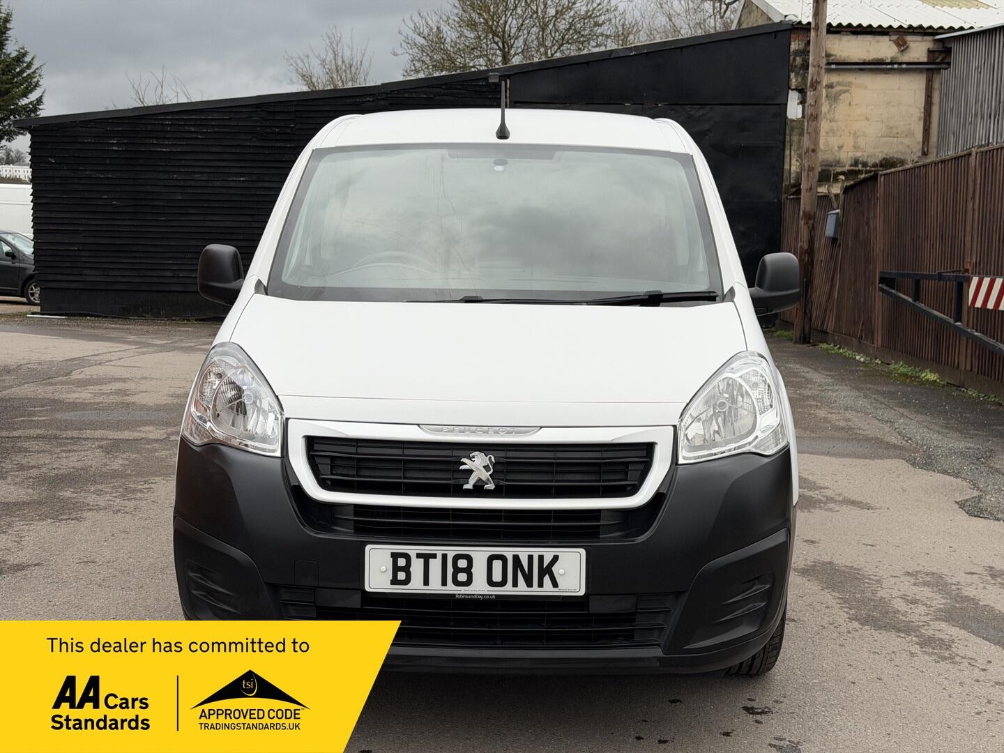 Used Peugeot Partner 2018 for sale - 77376646: Photo 2