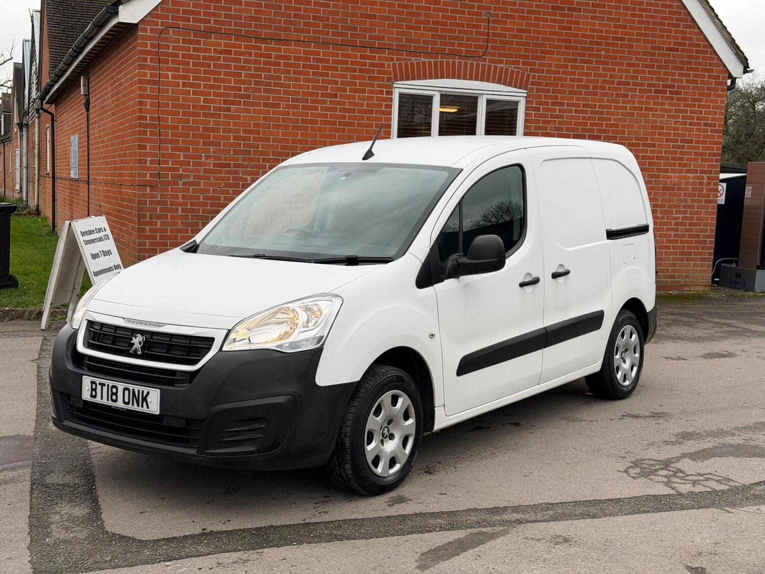 Used Peugeot Partner 2018 for sale - 77376646: Photo 20