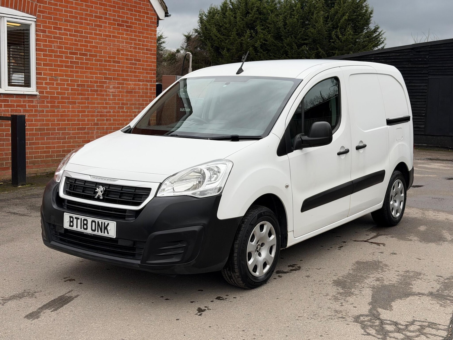 Used Peugeot Partner 2018 for sale - 77376646: Photo 3