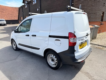 Used Ford Transit Courier 2022 for sale - 79192060: Photo