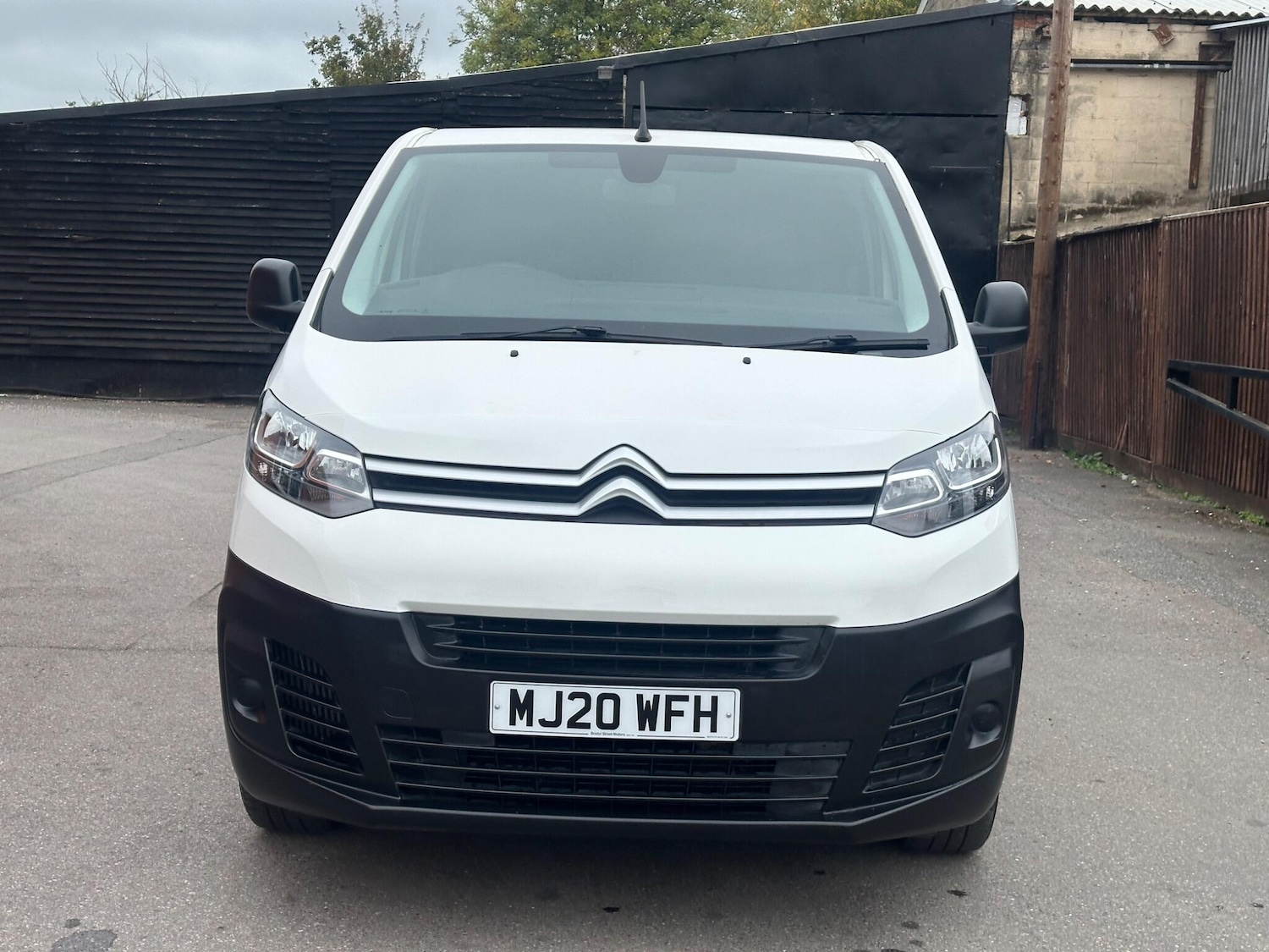 Used Citroen Dispatch 2020 for sale - 76647428: Photo 12