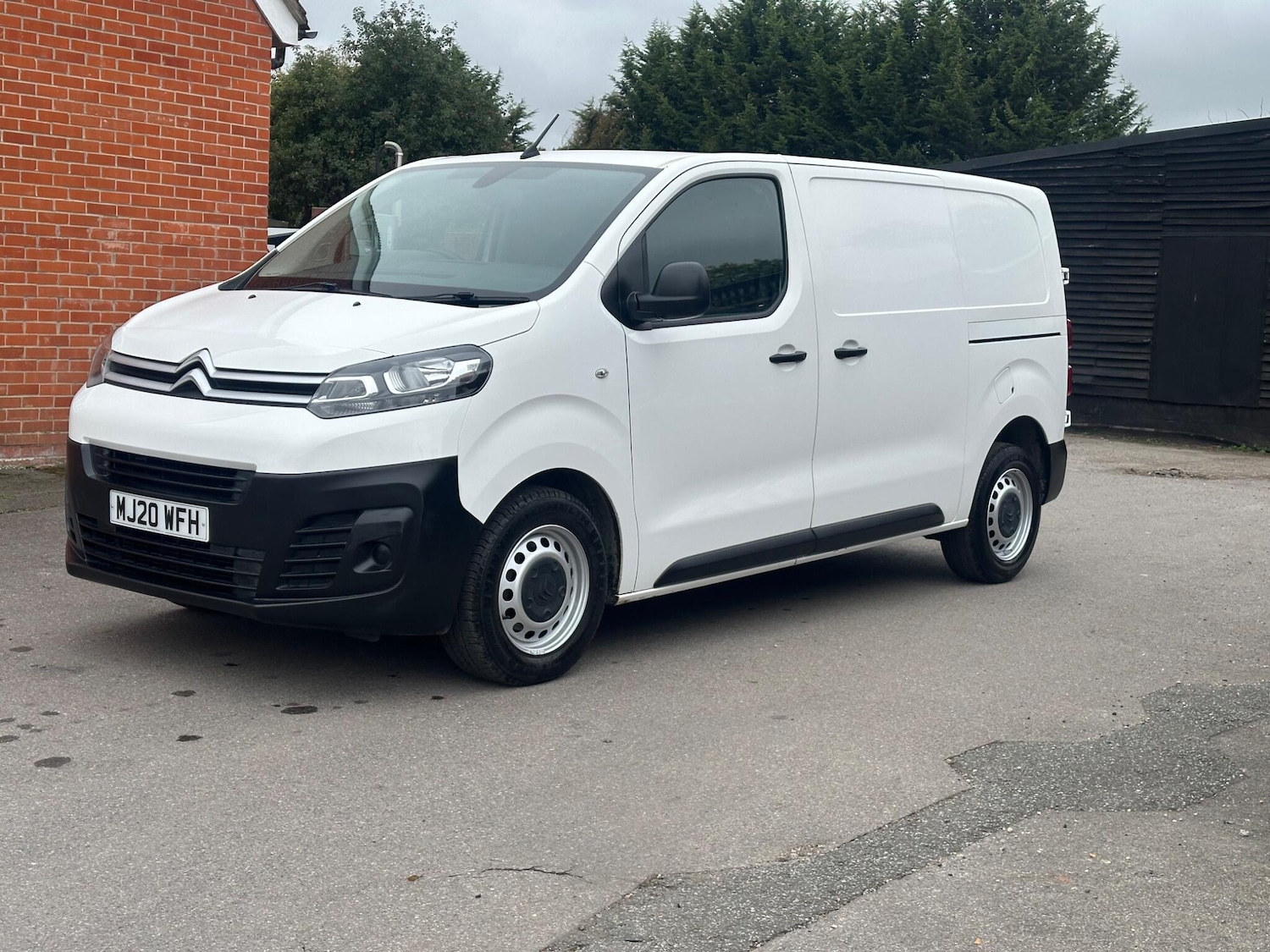 Used Citroen Dispatch 2020 for sale - 76647428: Photo 15