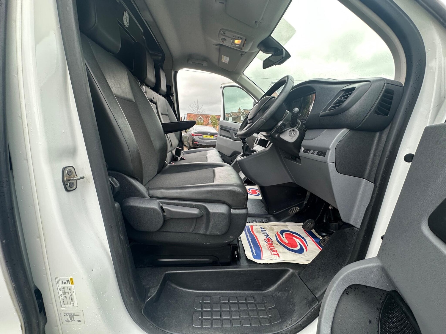 Used Citroen Dispatch 2020 for sale - 76647428: Photo 28