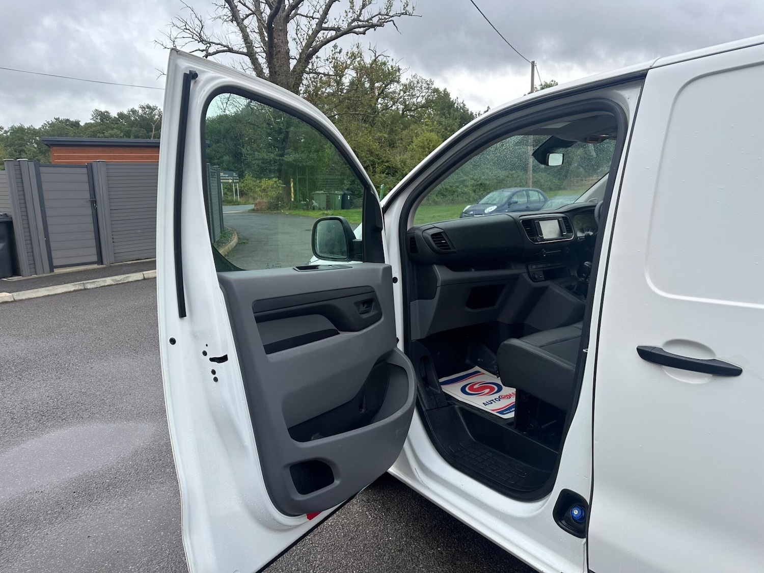 Used Citroen Dispatch 2020 for sale - 76647428: Photo 51