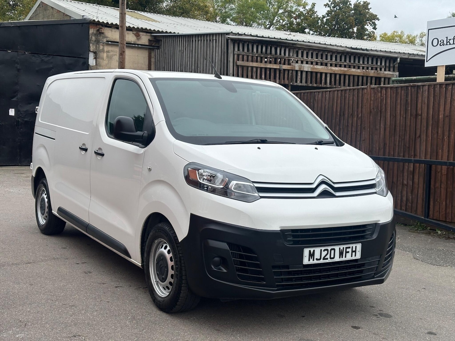 Used Citroen Dispatch 2020 for sale - 76647428: Photo 9