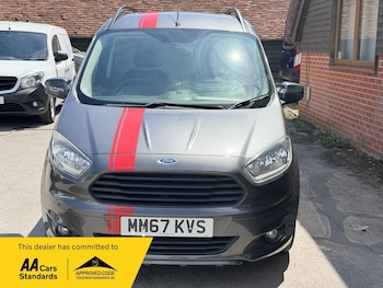 Used Ford Transit Courier 2018 for sale - 79034516: Photo