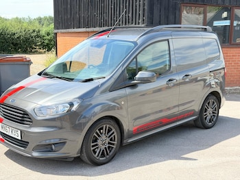 Used Ford Transit Courier 2018 for sale - 79034516: Photo