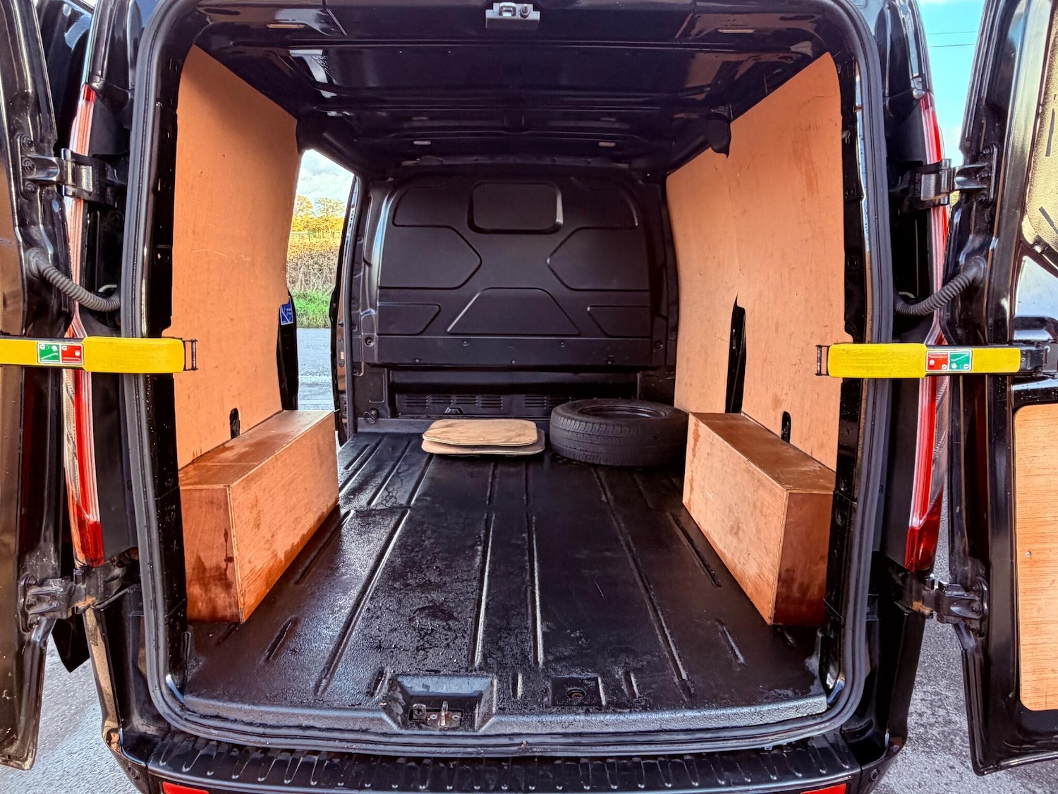 Used Ford Transit Custom 2020 for sale - 76647423: Photo 47