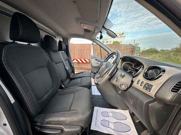 Used Renault Trafic 2018 for sale - 76123007: Photo 30
