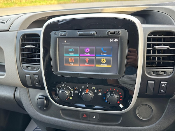 Used Renault Trafic 2018 for sale - 76123007: Photo 42