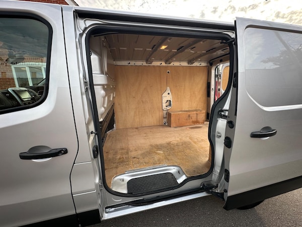 Used Renault Trafic 2018 for sale - 76123007: Photo 45
