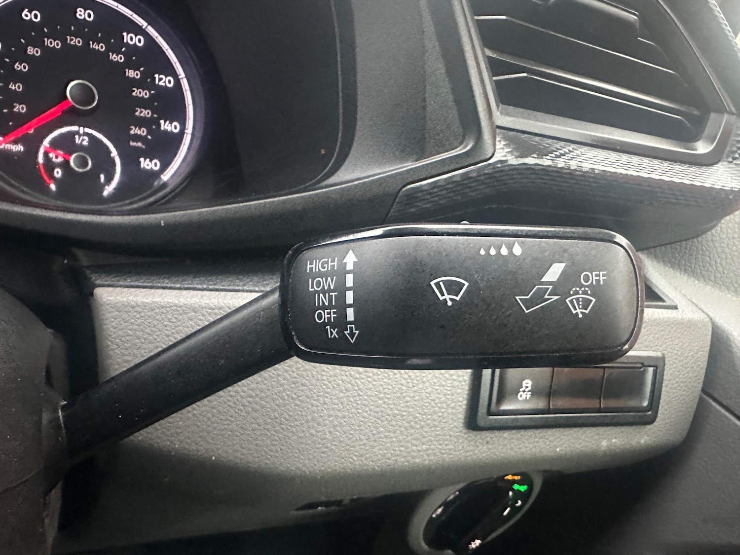 Used Volkswagen Transporter 2020 for sale - 76647438: Photo 36