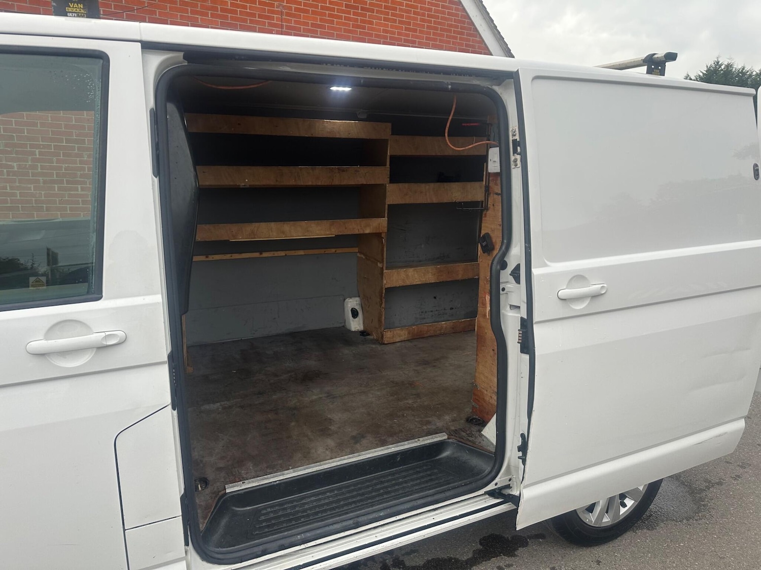 Used Volkswagen Transporter 2020 for sale - 76647438: Photo 56