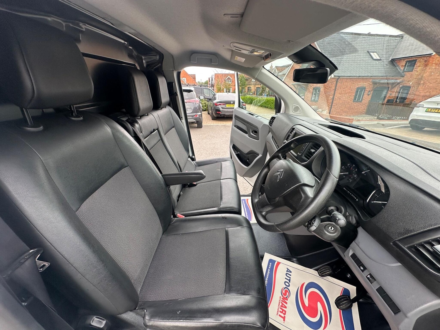 Used Citroen Dispatch 2018 for sale - 76647430: Photo 27