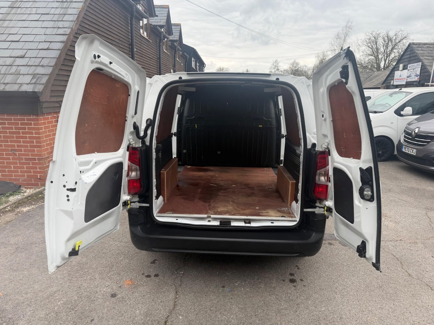 Used Citroen Berlingo 2020 for sale - 78100186: Photo 36