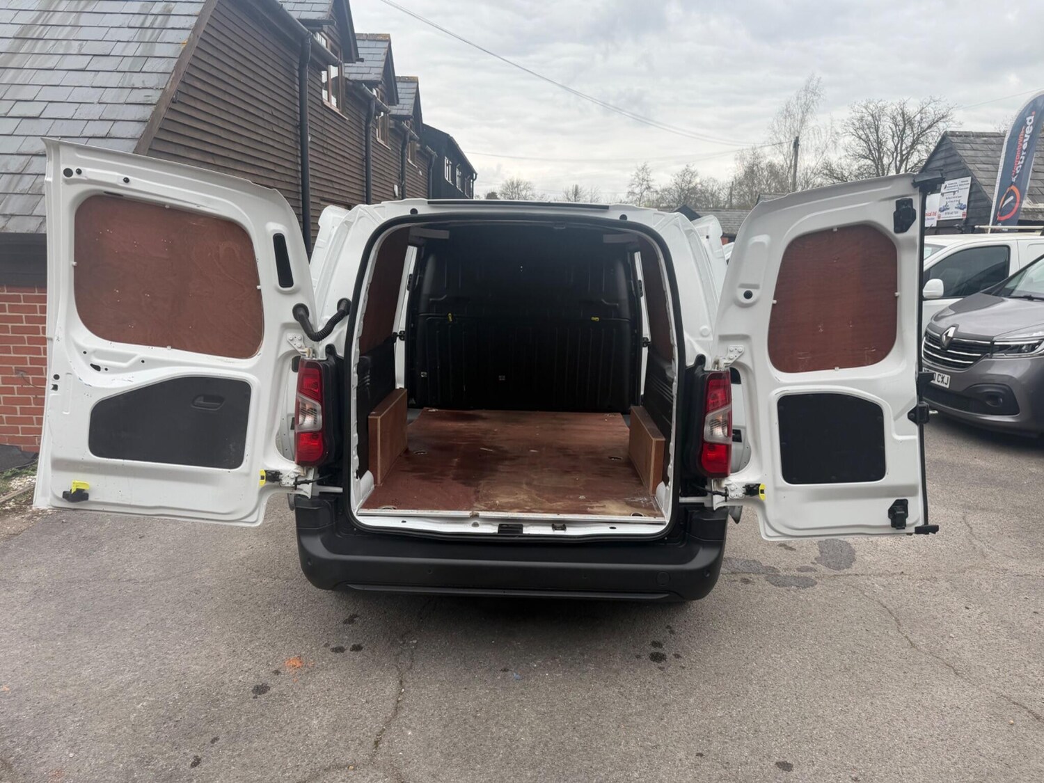 Used Citroen Berlingo 2020 for sale - 78100186: Photo 37