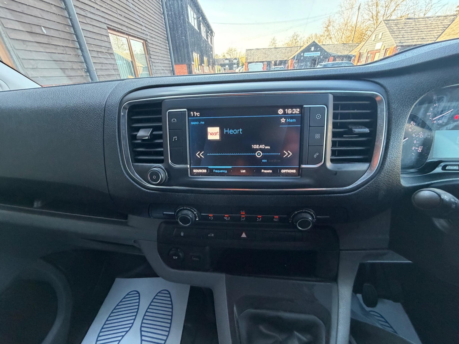 Used Peugeot Expert 2020 for sale - 78127568: Photo 38