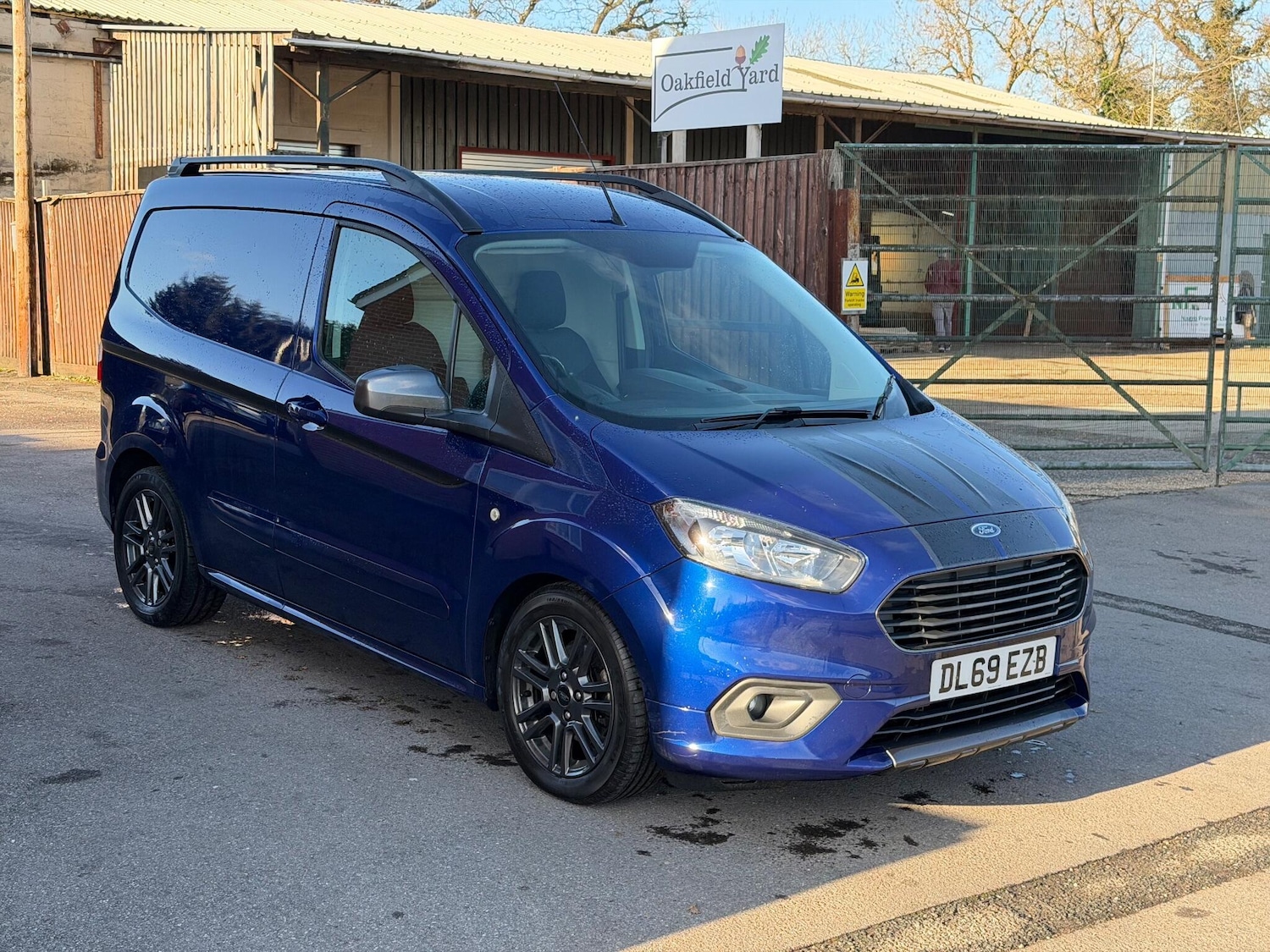 Used Ford Transit Courier 2019 for sale - 77156184: Photo 1