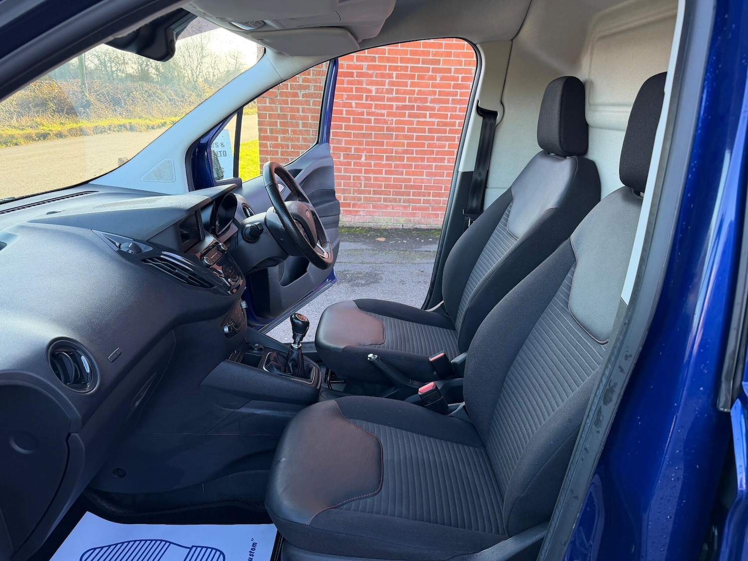 Used Ford Transit Courier 2019 for sale - 77156184: Photo 33