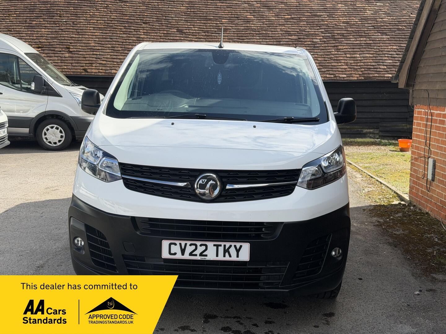 Used Vauxhall Vivaro for sale - 78127655: Photo 2