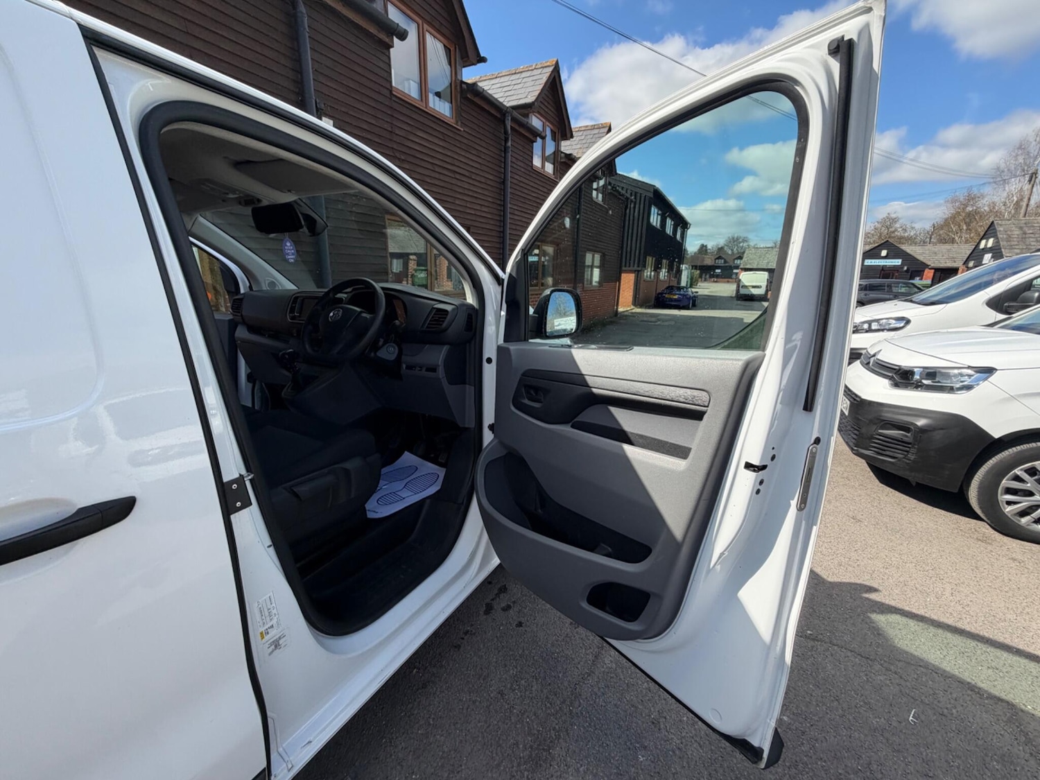 Used Vauxhall Vivaro for sale - 78127655: Photo 47