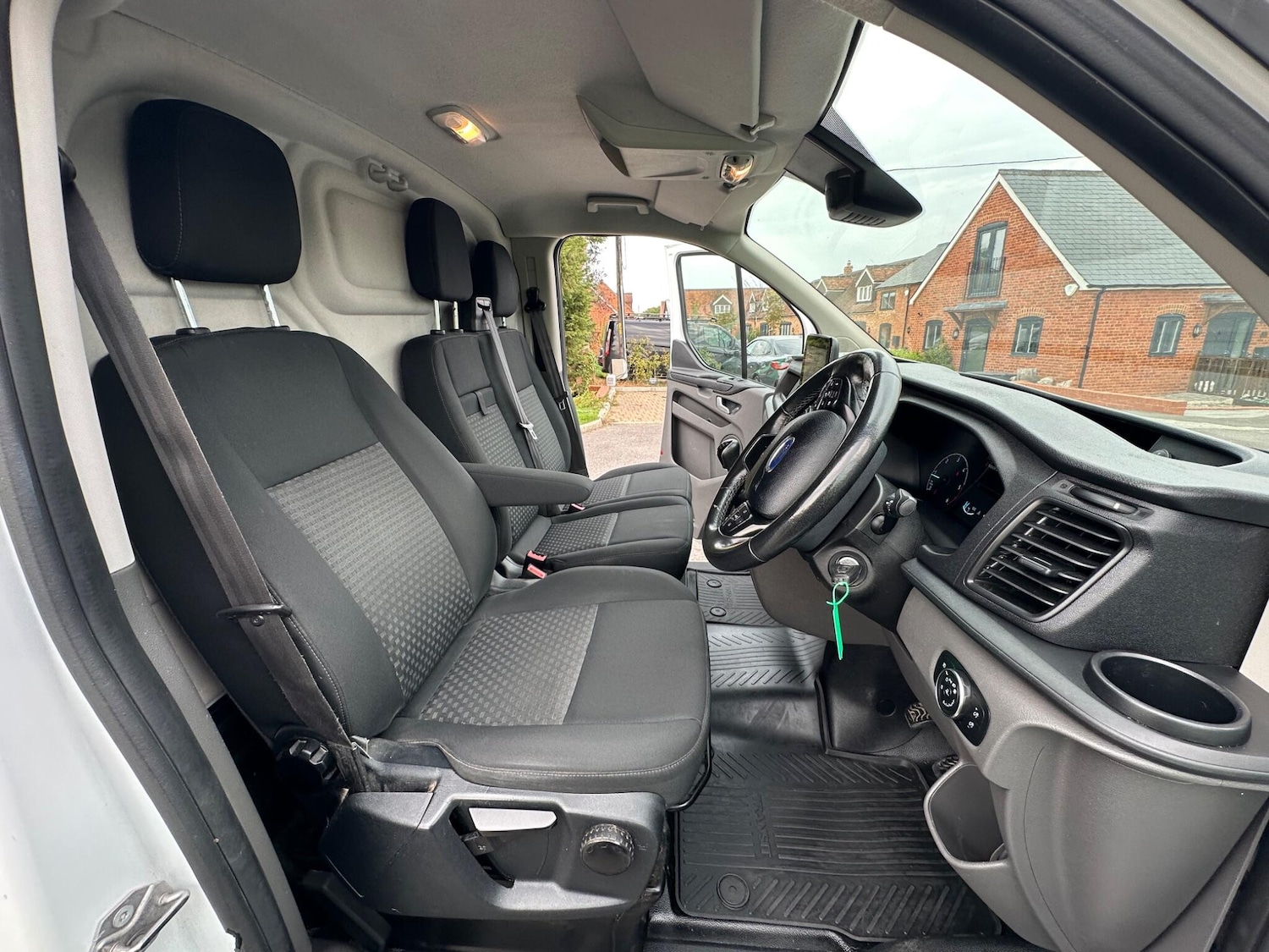 Used Ford Transit Custom 2018 for sale - 76647424: Photo 23