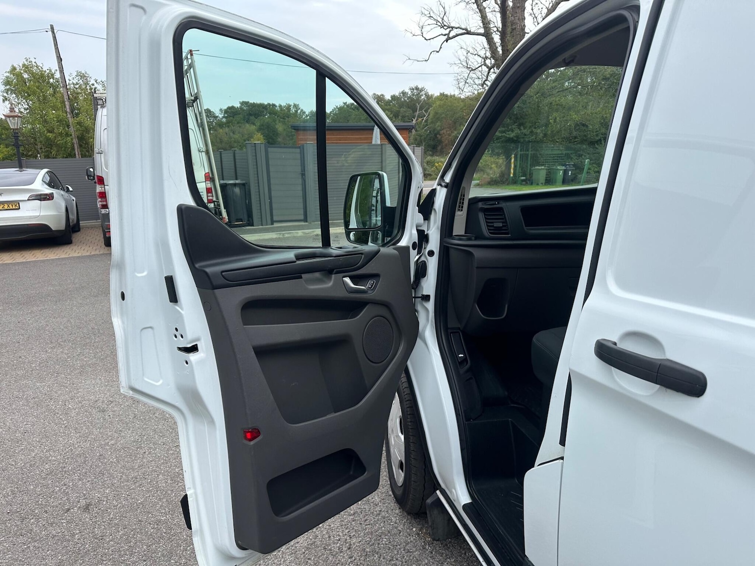 Used Ford Transit Custom 2018 for sale - 76647424: Photo 43