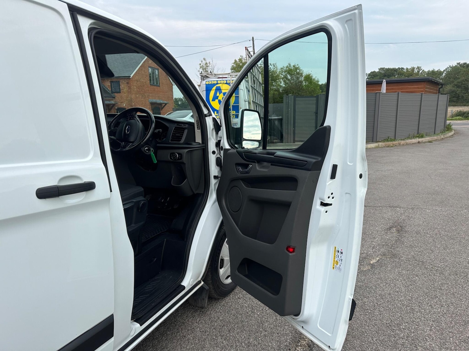 Used Ford Transit Custom 2018 for sale - 76647424: Photo 44